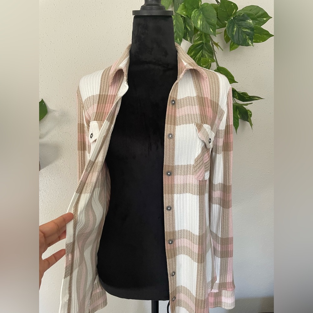 Como Vintage Pink and Tan Plaid Button-Down Shirt - Picture 6 of 11